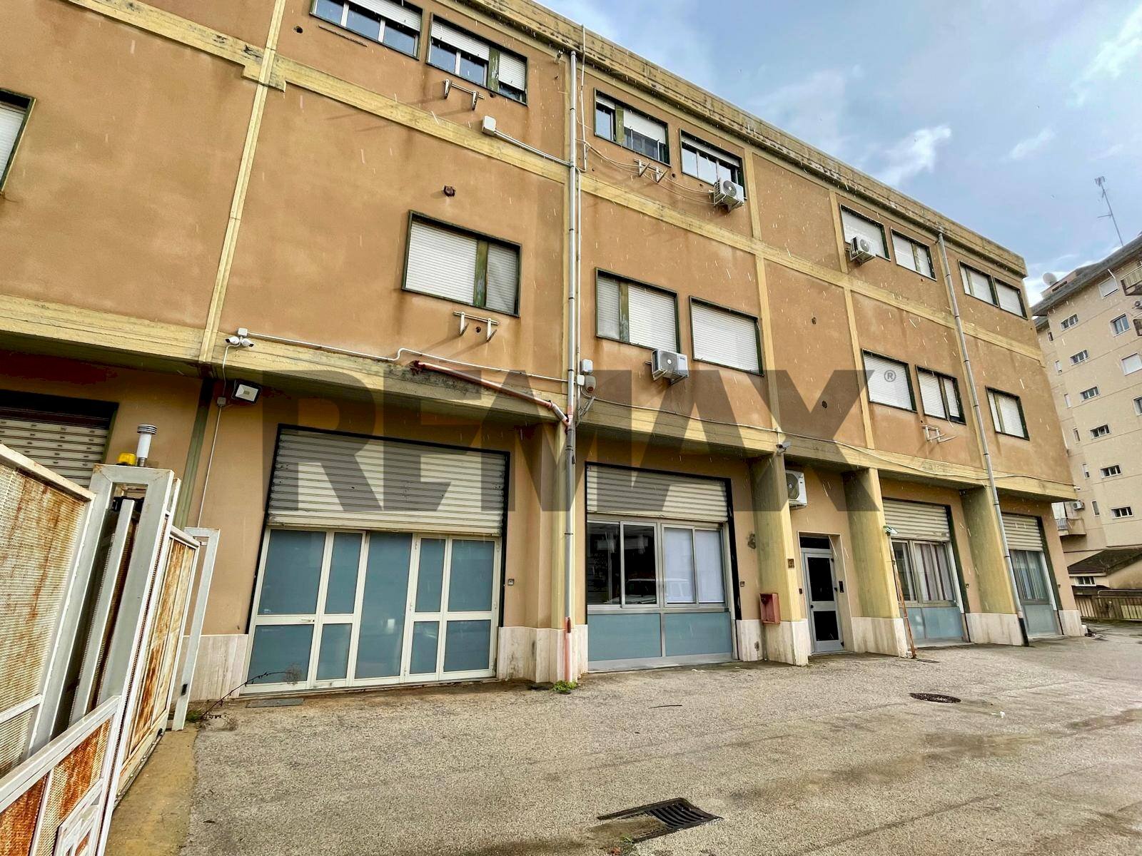 Edificio all\'aperto - Laboratorio via Leonardo Da Vinci
sn, Caltanissetta - foto 2