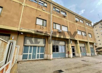 Edificio all\'aperto - Laboratorio via Leonardo Da Vinci
sn, Caltanissetta - foto 2