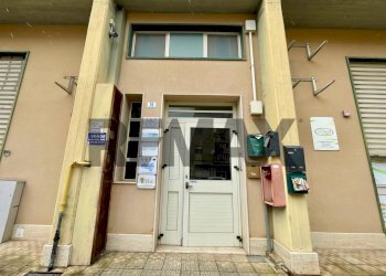 Edificio all\'aperto - Laboratorio via Leonardo Da Vinci
sn, Caltanissetta - foto 3