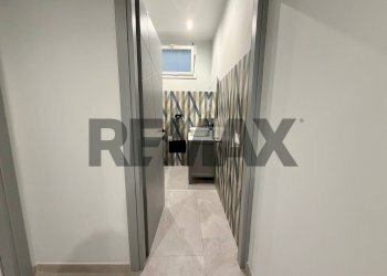 Hall / corridoio - Trilocale Via Solferino
 
12A, Quartu Sant'Elena - foto 15
