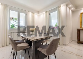 Sala da pranzo - Villa Via degli Olmi
 
5-7, Quartu Sant'Elena - foto 11