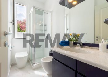 Bagno - Villa Via degli Olmi
 
5-7, Quartu Sant'Elena - foto 15