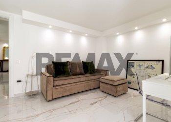 Soggiorno - Villa Via degli Olmi
 
5-7, Quartu Sant'Elena - foto 18