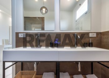 Bagno - Villa Via degli Olmi
 
5-7, Quartu Sant'Elena - foto 23