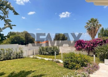 Giardino - Villa Via degli Olmi
 
5-7, Quartu Sant'Elena - foto 40