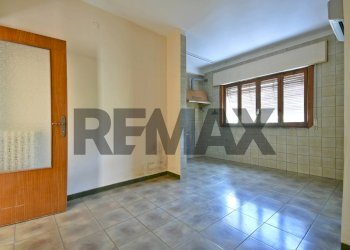 Stanza vuota - Quadrilocale Via Sant'Antonio Abate
 
38, Iglesias - foto 19
