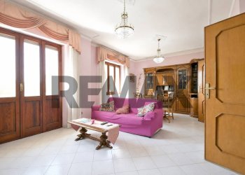 Soggiorno - Four-room apartment Via Panzini
 
16, Quartu Sant'Elena - photo 9