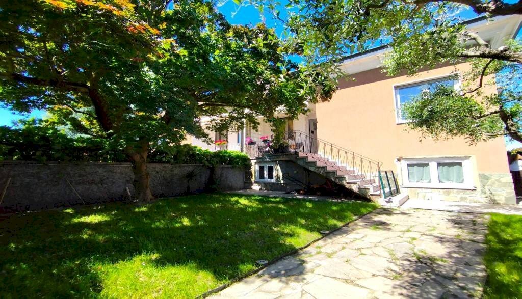 Giardino - Villa via Luciano Manara, Parabiago - foto 1