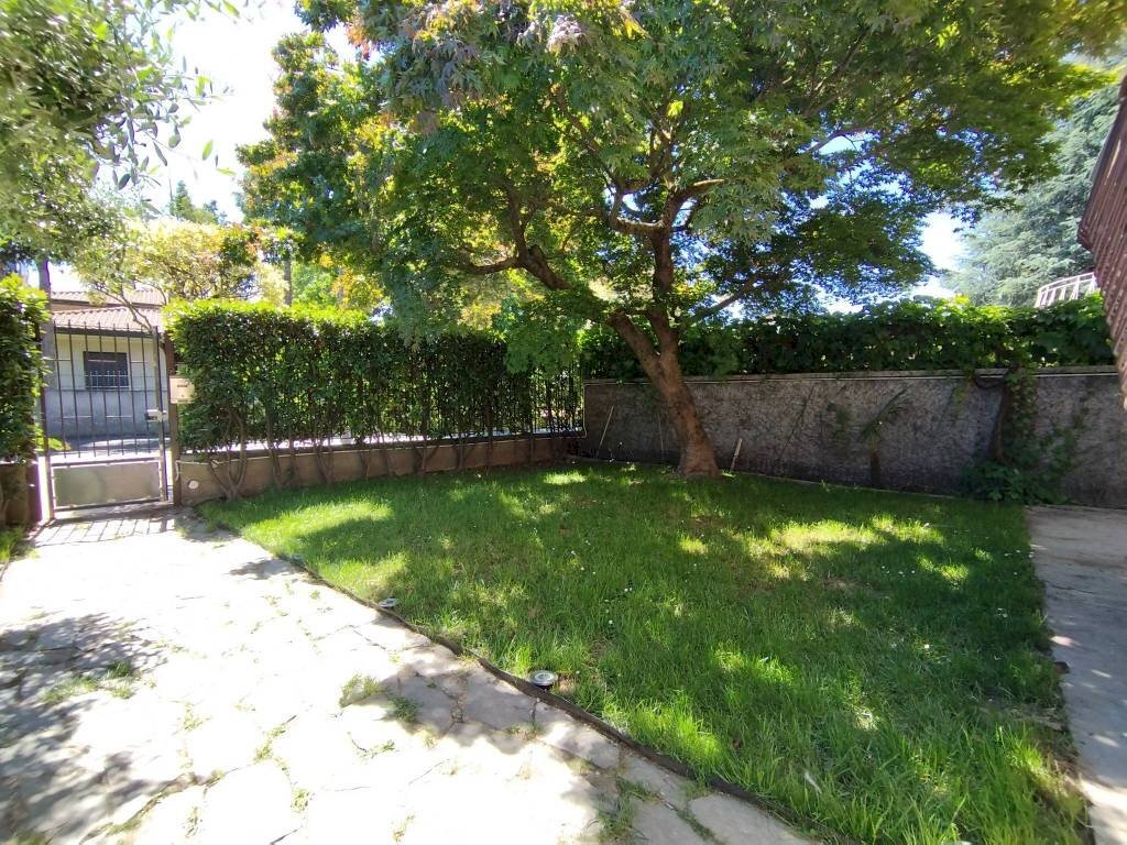 Giardino - Villa via Luciano Manara, Parabiago - foto 2