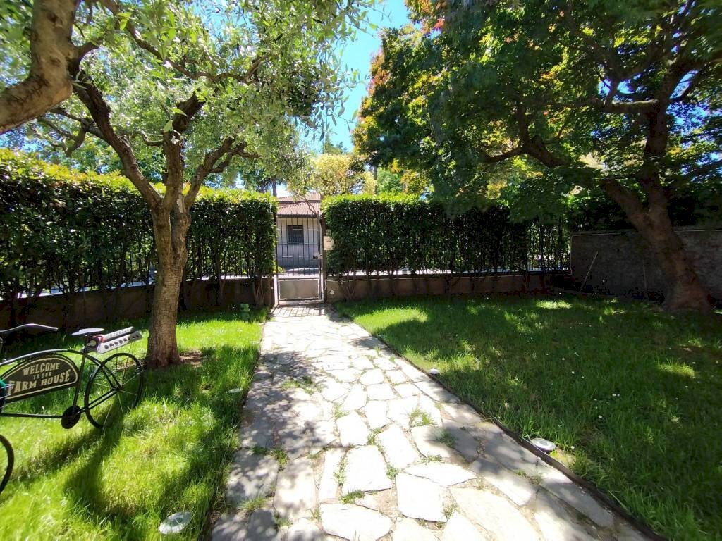 Giardino - Villa via Luciano Manara, Parabiago - foto 3