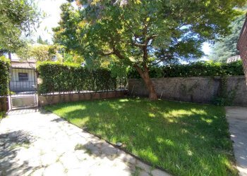 Giardino - Villa via Luciano Manara, Parabiago - foto 2