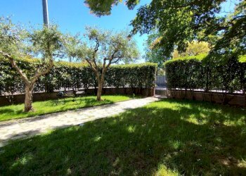 Giardino - Villa via Luciano Manara, Parabiago - foto 7