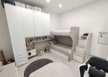 Camera da letto - Villa via Luciano Manara, Parabiago - foto 31