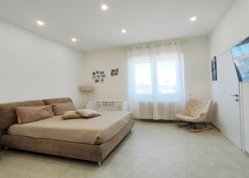 Camera da letto - Villa via Luciano Manara, Parabiago - foto 33