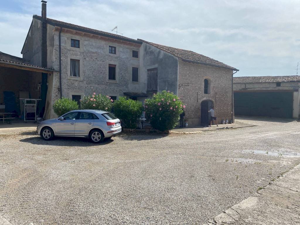 Zona - Rustic strada del Garda, Volta Mantovana - photo 3