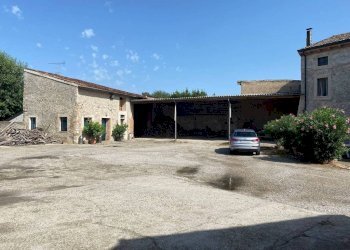 Zona - Rustico strada del Garda, Volta Mantovana - foto 2