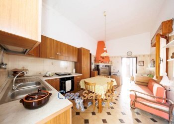 Cucina - Casa indipendente via Pola, Sannicola - foto 3