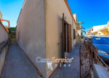 Zona - Casa indipendente via Pola, Sannicola - foto 9