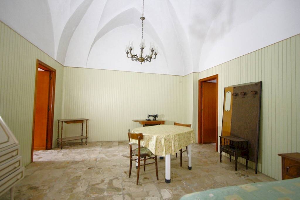 Salone - Casa indipendente via Grappa, Tuglie - foto 1