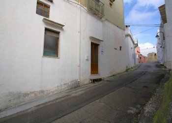 Facciata - Casa indipendente via Grappa, Tuglie - foto 39