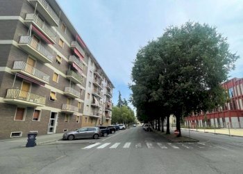 Facciata - Trilocale viale Fratelli John e Robert Kennedy, Tortona - foto 1