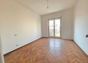 Camera da letto - Bilocale via Vincenzo Buronzo, 4, Torino (zona Campidoglio) - foto 7