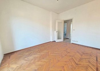 Camera da letto - Bilocale via Vincenzo Buronzo, 4, Torino (zona Campidoglio) - foto 8