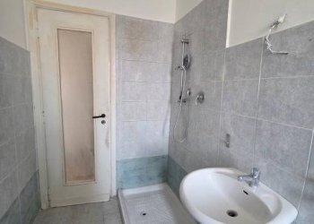 Bagno - Bilocale via Vincenzo Buronzo, 4, Torino (zona Campidoglio) - foto 10