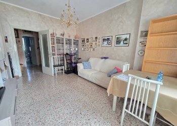 Salone - Trilocale corso Taranto, 62, Torino (zona Regio Parco) - foto 12
