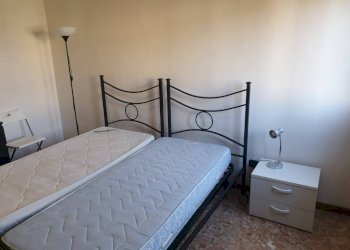 Camera da letto - Three-room apartment viale Alberto Pasini, 10, Parma (neighborhood Pablo) - photo 17