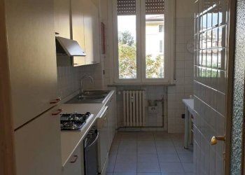 Cucina - Three-room apartment viale Alberto Pasini, 10, Parma (neighborhood Pablo) - photo 22