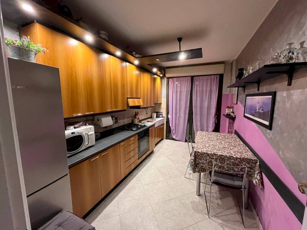 Cucina - Quadrilocale via Generale Carlo Alberto Dalla Chiesa, 3, Chieri - foto 2