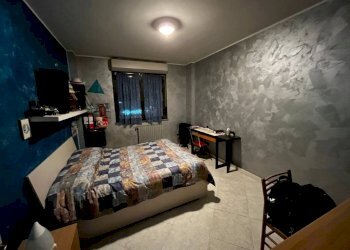 Camera da letto - Quadrilocale via Generale Carlo Alberto Dalla Chiesa, 3, Chieri - foto 8