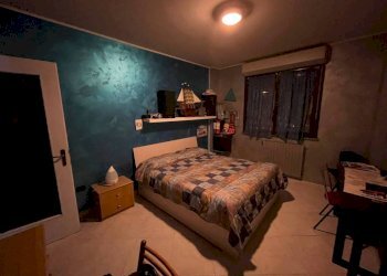 Camera da letto - Quadrilocale via Generale Carlo Alberto Dalla Chiesa, 3, Chieri - foto 9