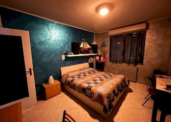 Camera da letto - Quadrilocale via Generale Carlo Alberto Dalla Chiesa, 3, Chieri - foto 10