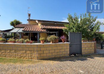 Foto 1 - Casa semi indipendente Viale Dei Romagnoli, Roma - foto 1