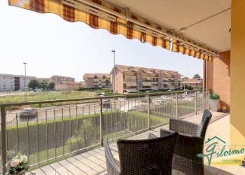 Terrazzo - Four-room apartment via Aldo Moro, La Loggia - photo 10