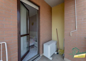 Balcone - Four-room apartment via Aldo Moro, La Loggia - photo 22