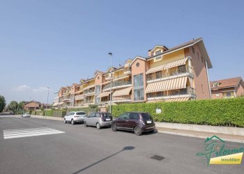Zona - Four-room apartment via Aldo Moro, La Loggia - photo 30