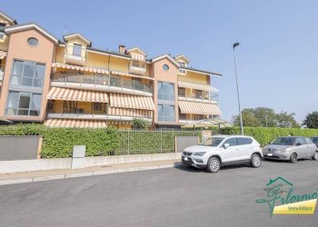 Facciata - Four-room apartment via Aldo Moro, La Loggia - photo 31