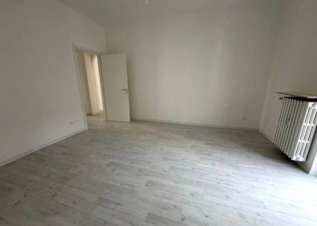 Camera da letto - Trilocale via GORIZIA, 30, Sesto San Giovanni - foto 18