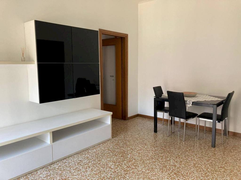 Salone - Bilocale via DEI GIARDINI, 30, Sesto San Giovanni - foto 2