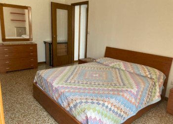 Camera da letto - Bilocale via DEI GIARDINI, 30, Sesto San Giovanni - foto 10