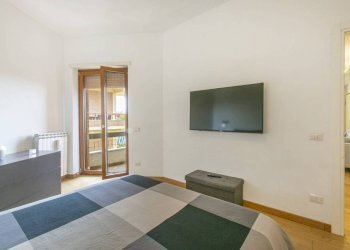 Camera da letto - Bilocale via di Villa Borghese, 26, Anzio - foto 14