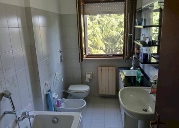 Bagno - Three-room apartment via Dante Alighieri, 101, Buccinasco - photo 18
