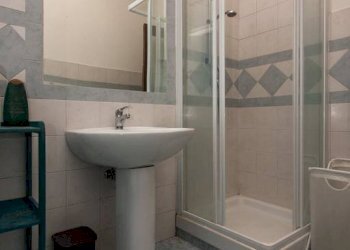 Bagno - Monolocale via Ugo Foscolo, 4, Torino (zona San Salvario) - foto 14