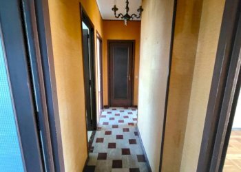 Corridoio - Four-room apartment corso Antonio Gramsci, 14, Cuneo (neighborhood Donatello) - photo 29