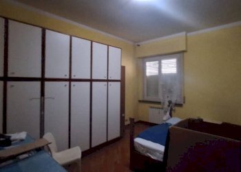 Camera da letto - Quadrilocale via Mansueto, 2A, Genova (zona Sampierdarena) - foto 26