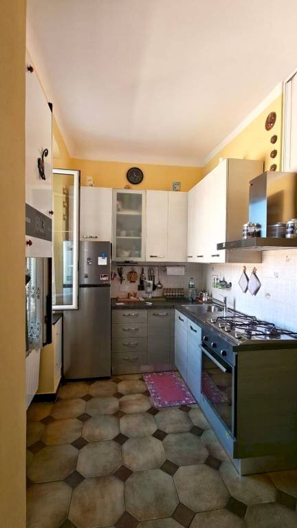 Cucina - Trilocale via Teresa Durazzo Pallavicini, Genova (zona Sampierdarena) - foto 1