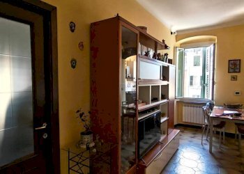 Sala da pranzo - Trilocale via Teresa Durazzo Pallavicini, Genova (zona Sampierdarena) - foto 3